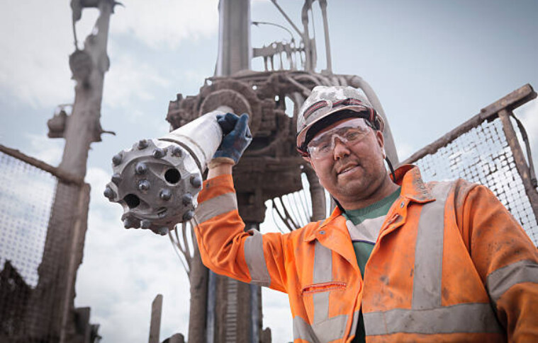 DD (Diamond Drilling) and RC (Reverse Circulation) drilling comparison