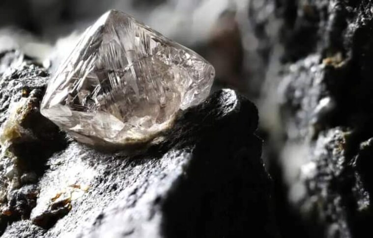 Plus dur que le diamant.