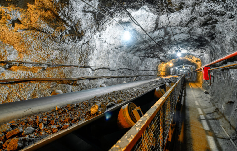 The types of conveyors systems used in mining