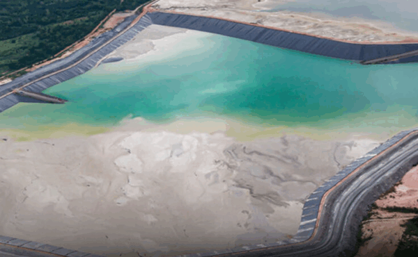 How are tailings stored?