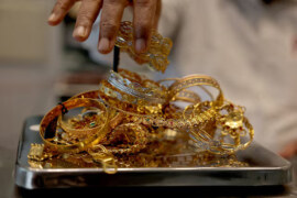 Gold steady as markets assess Mideast ceasefire talks.
