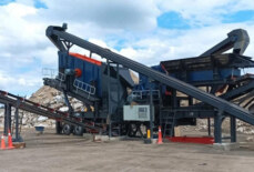 Mastering On-Site Processing: A Strategic Guide to the Mobile Crushing Plant