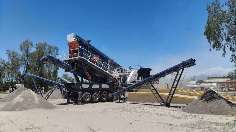 4-in-1 Mobile Stone Crusher in Argentina for Green Mining Project