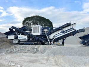 mobile crawler crusher plant working in indonesia